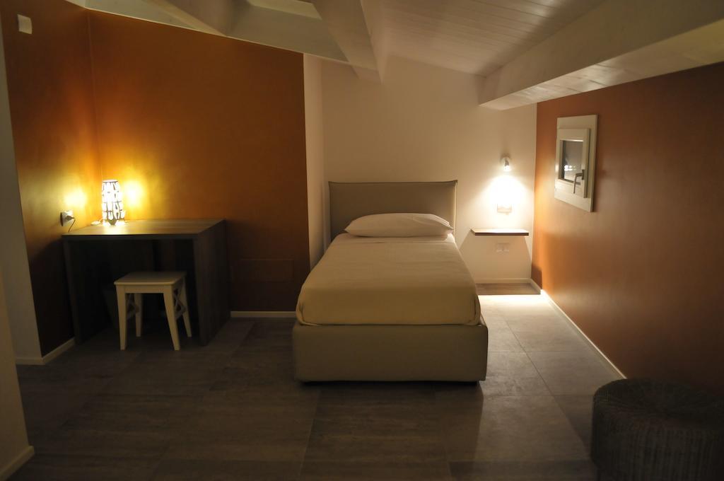 Angolo Divino Hotel Loreto Room photo